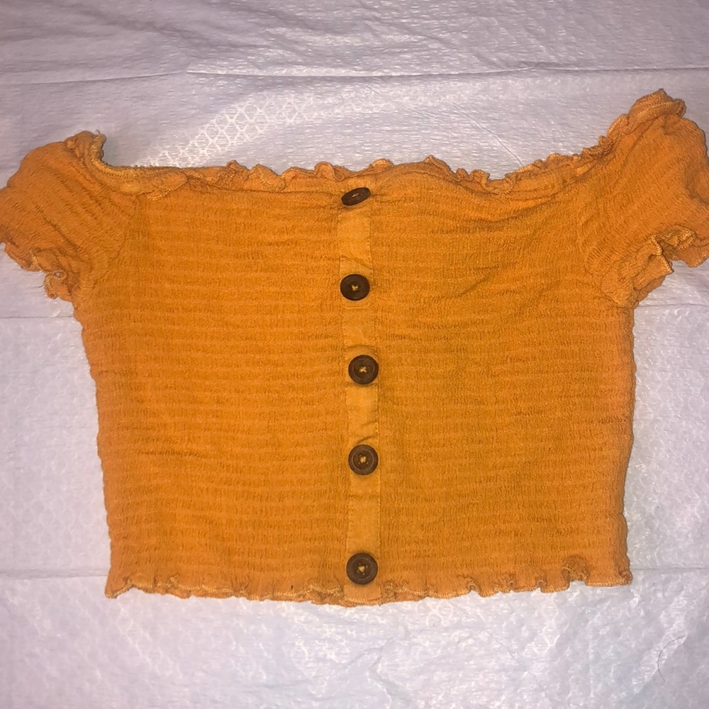 Off the shoulder, cropped shirt